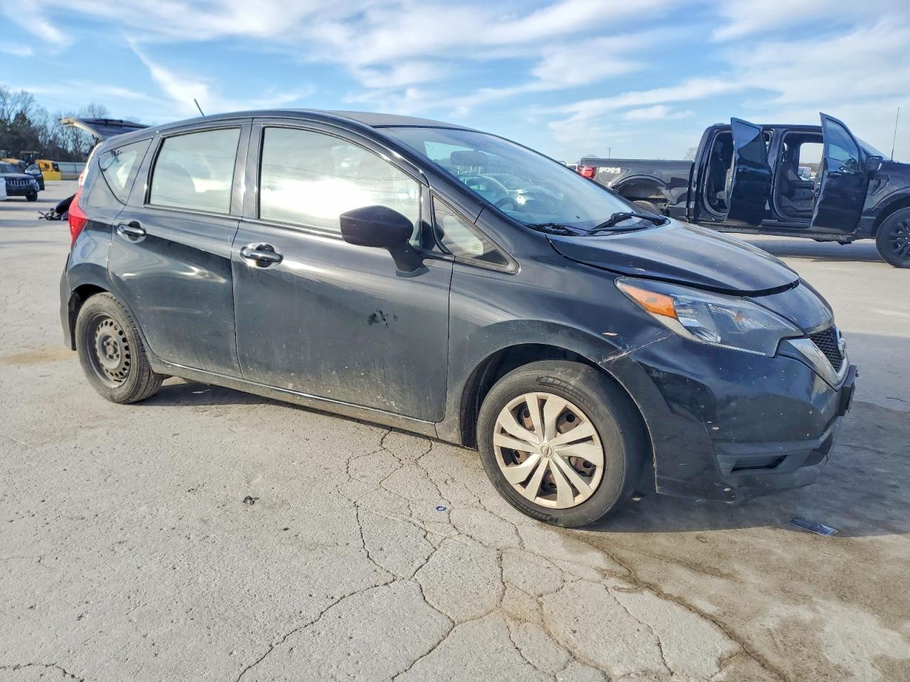2017 NISSAN Versa Note