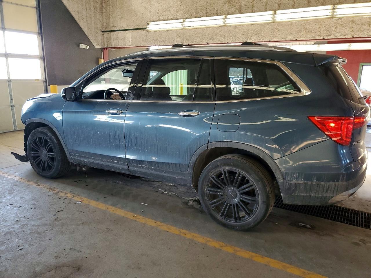 2017 HONDA PILOT