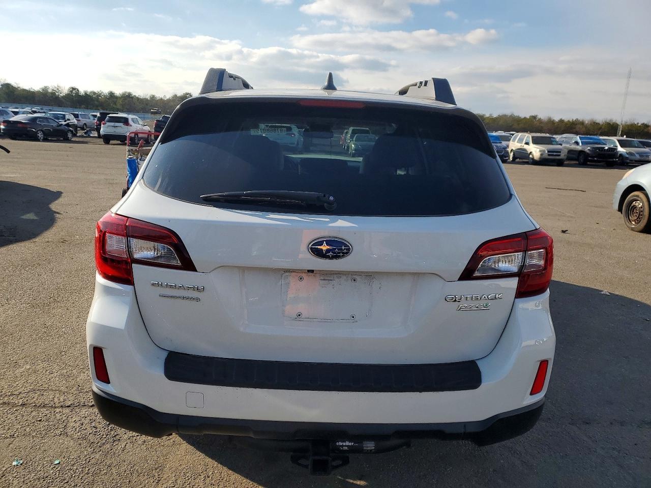 2017 SUBARU Outback