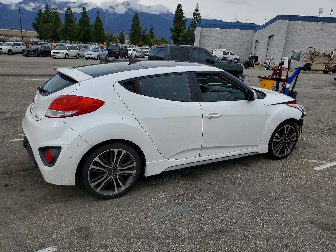 2016 HYUNDAI VELOSTER