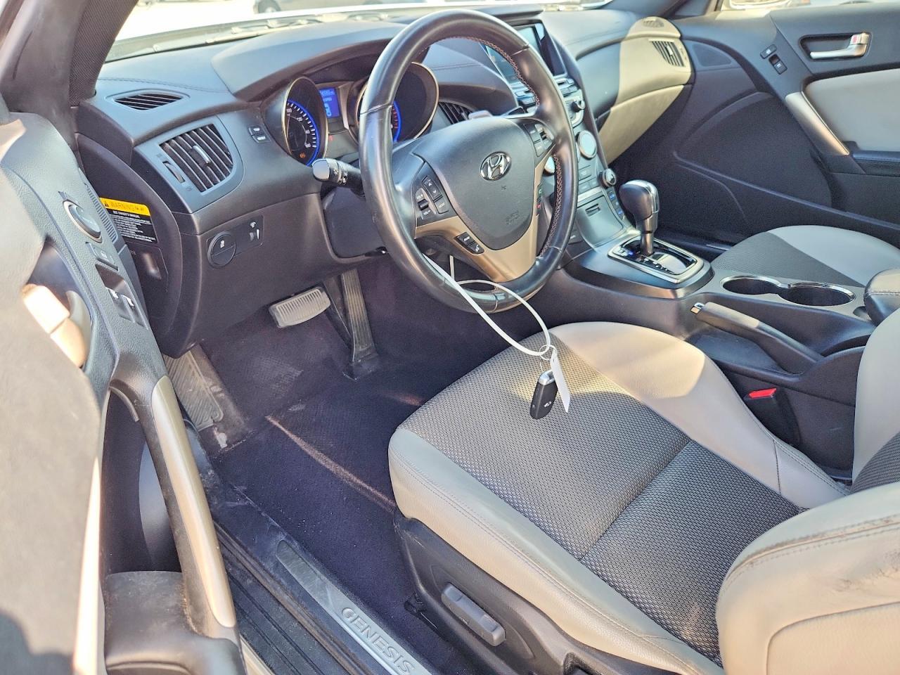 2013 HYUNDAI GENESIS