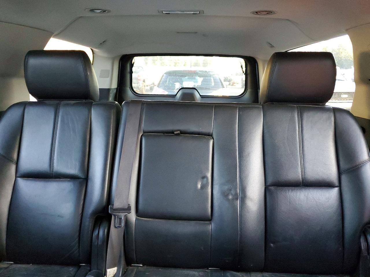 2014 CHEVROLET Suburban