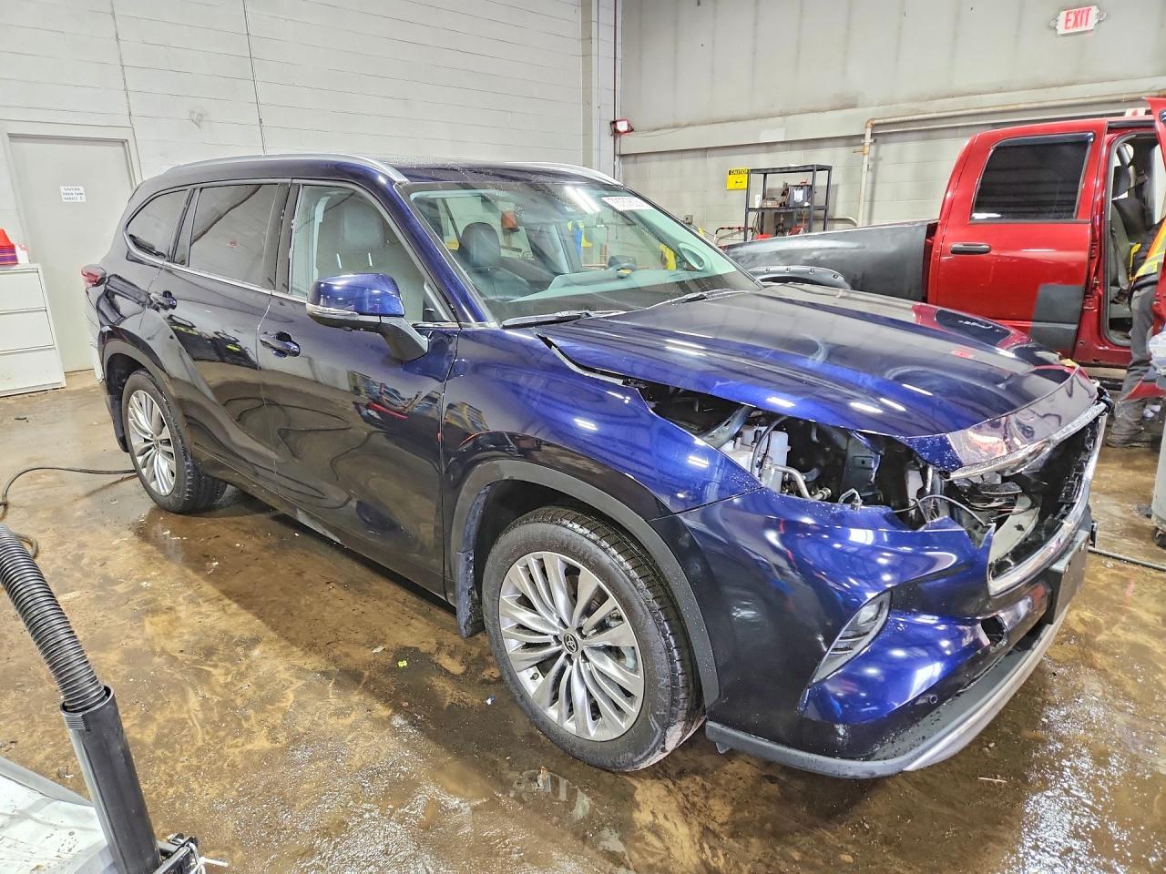 2025 TOYOTA HIGHLANDER