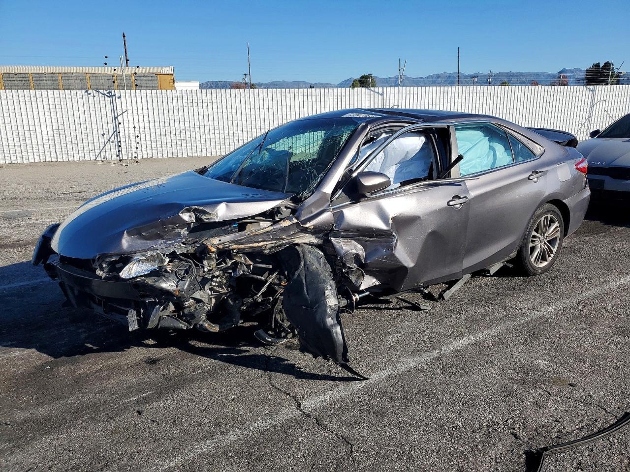 2015 TOYOTA CAMRY