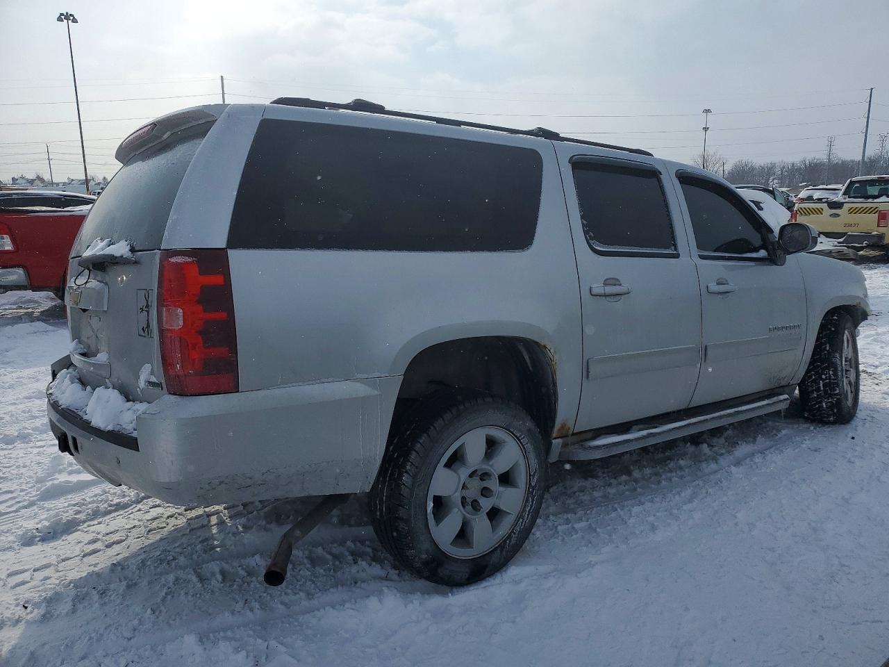 2012 CHEVROLET Suburban
