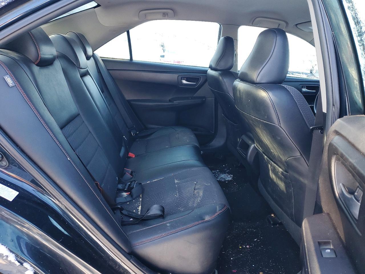 2016 TOYOTA CAMRY