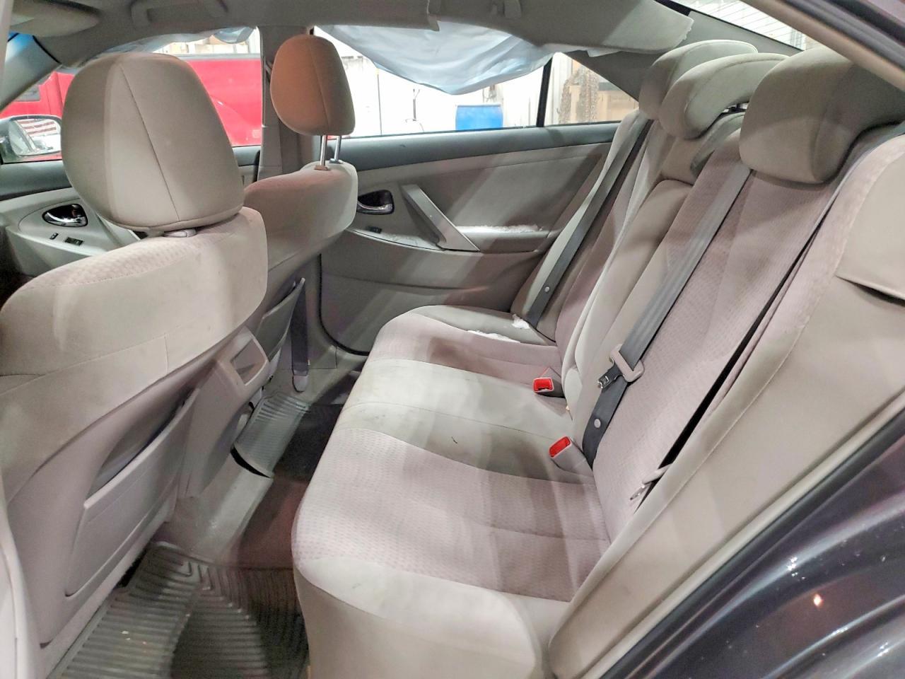 2011 TOYOTA CAMRY