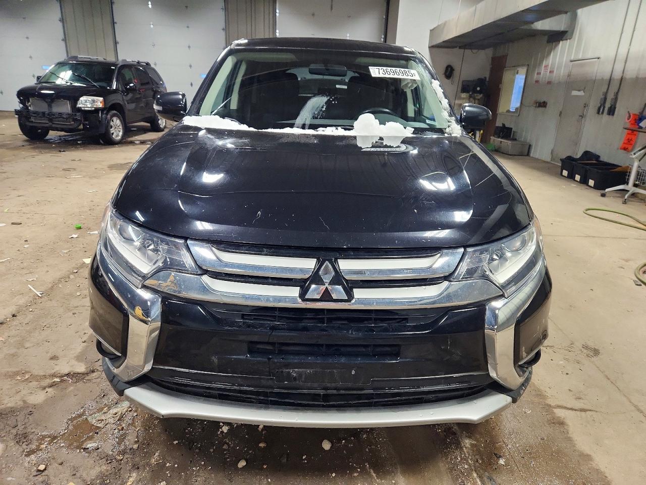 2017 MITSUBISHI outlander