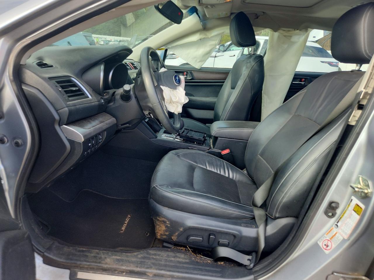 2015 SUBARU Legacy