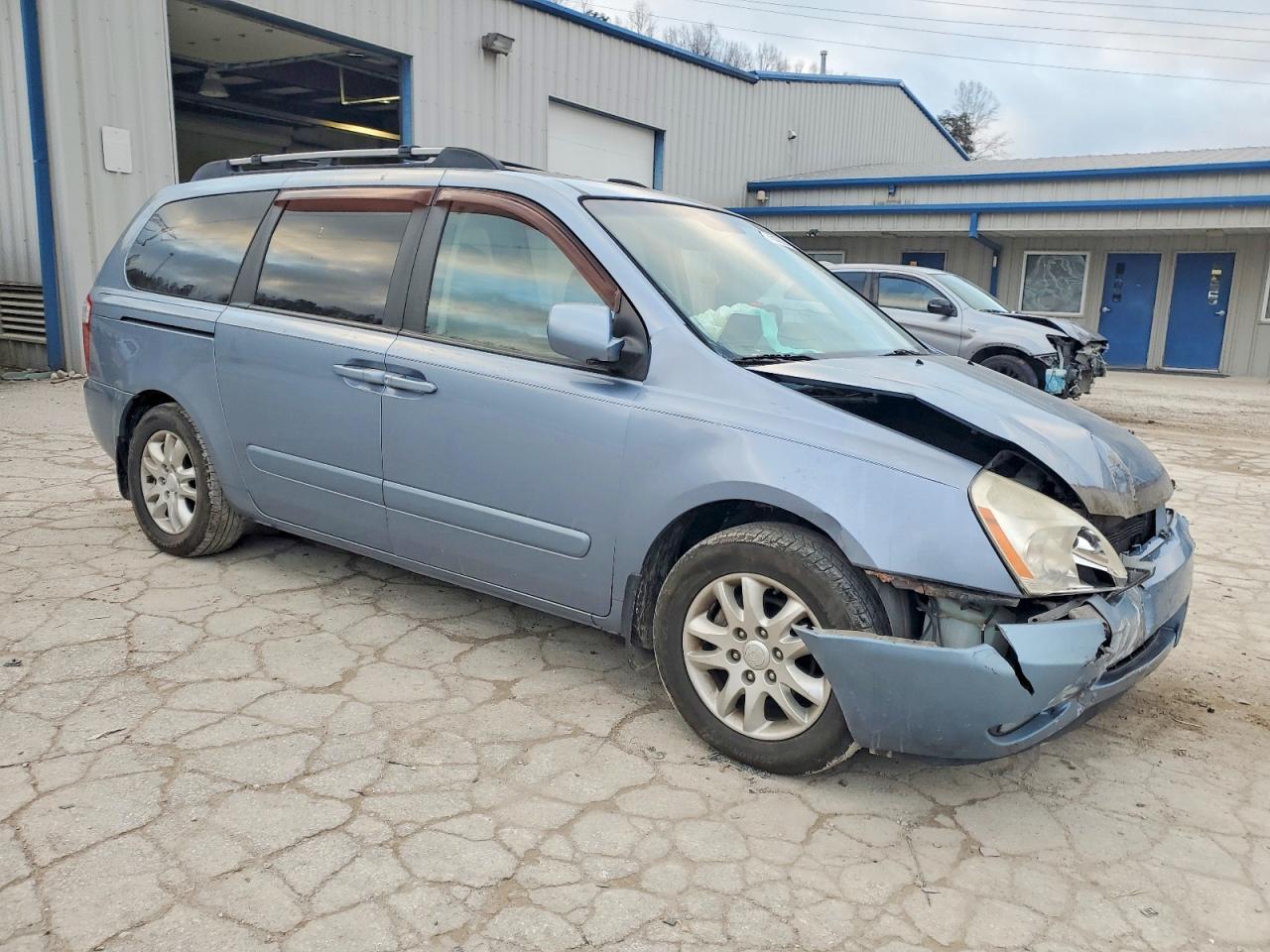 2008 KIA SEDONA