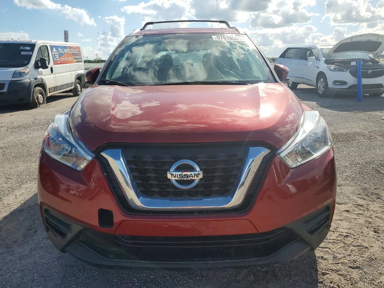 2018 NISSAN KICKS