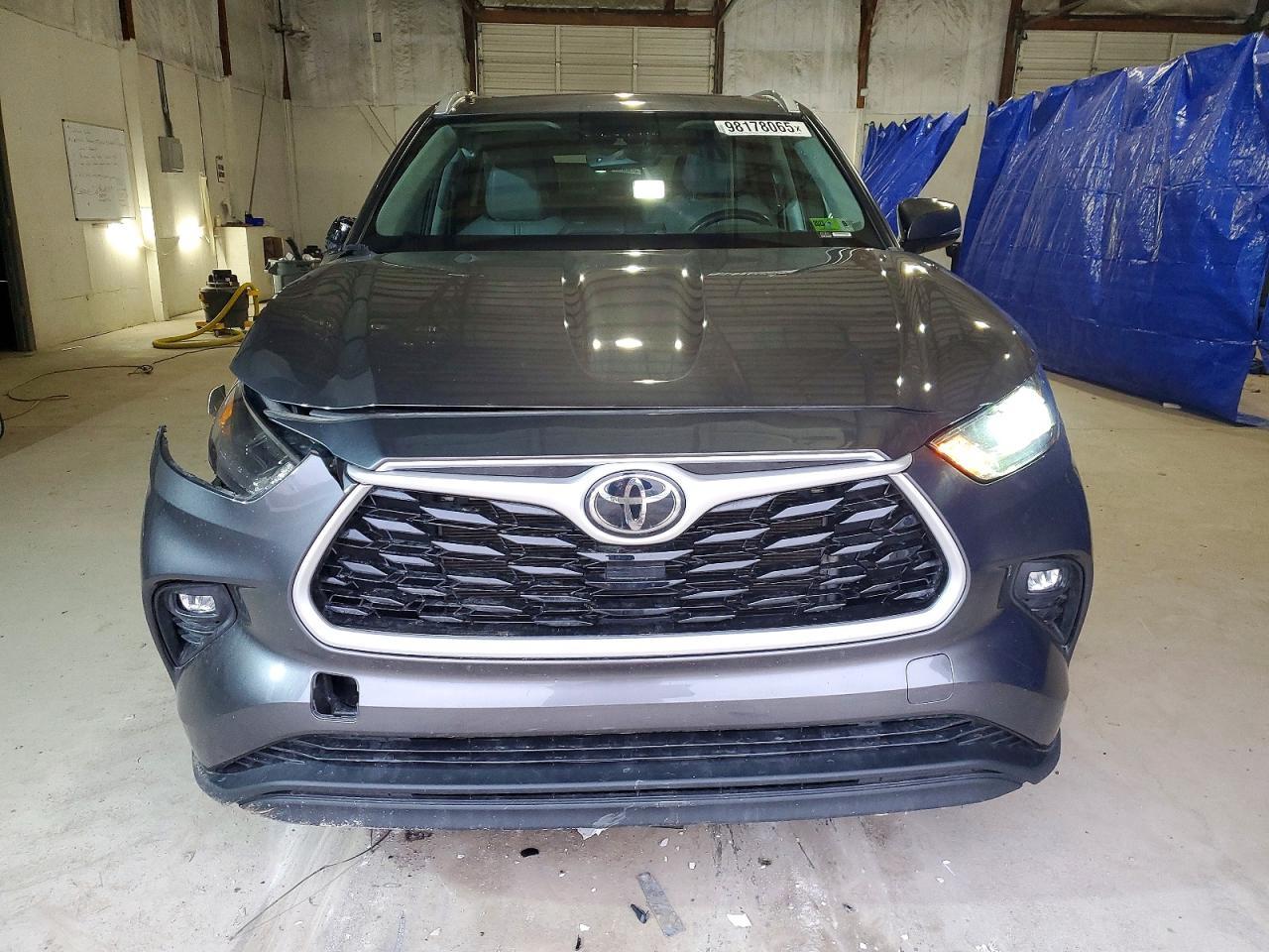 2022 TOYOTA HIGHLANDER