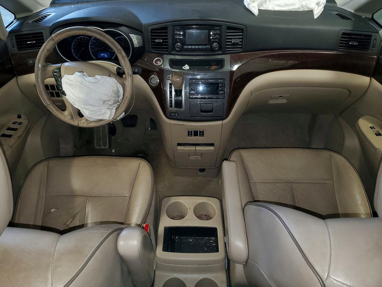 2014 NISSAN Quest