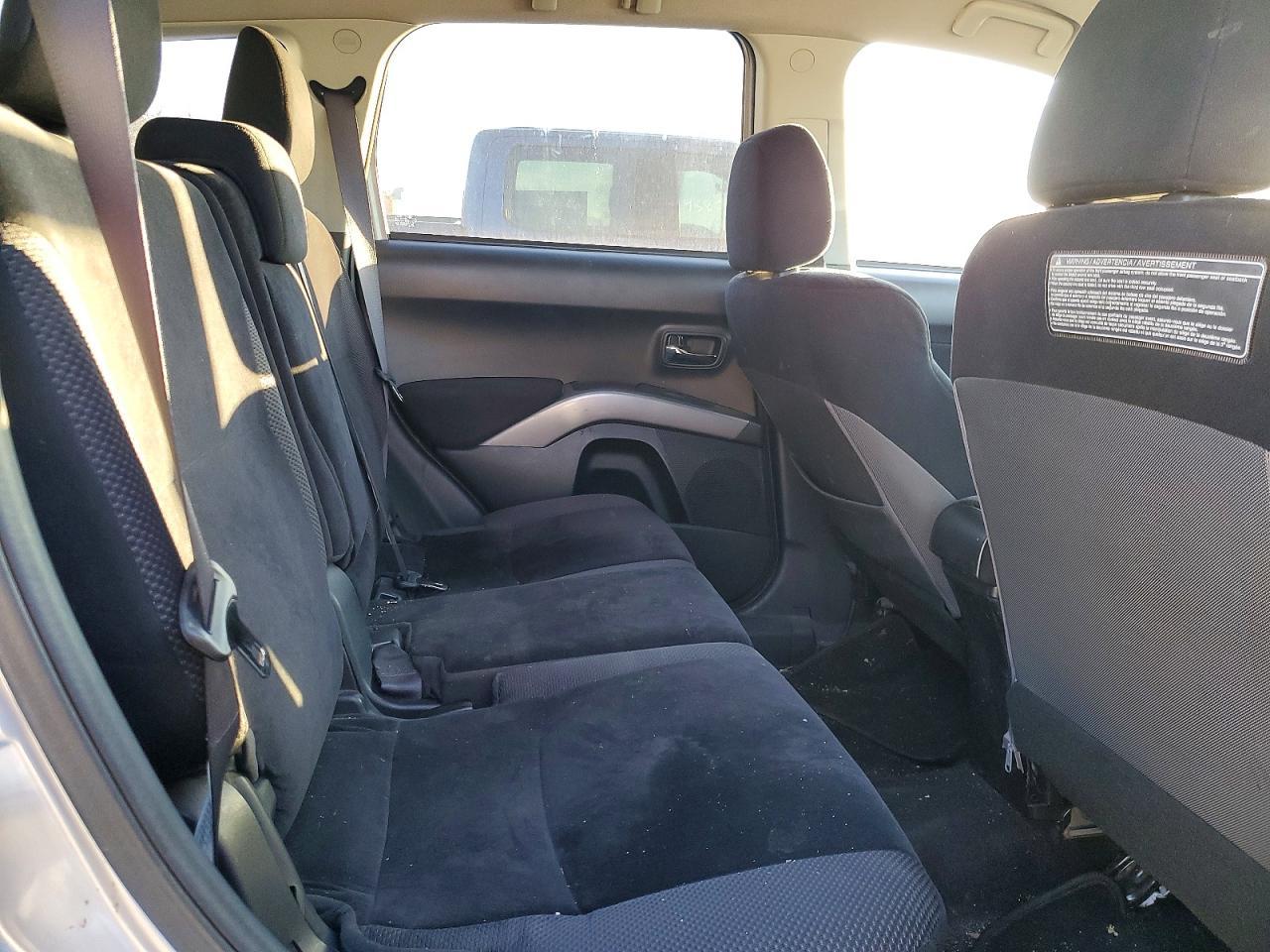 2012 MITSUBISHI outlander
