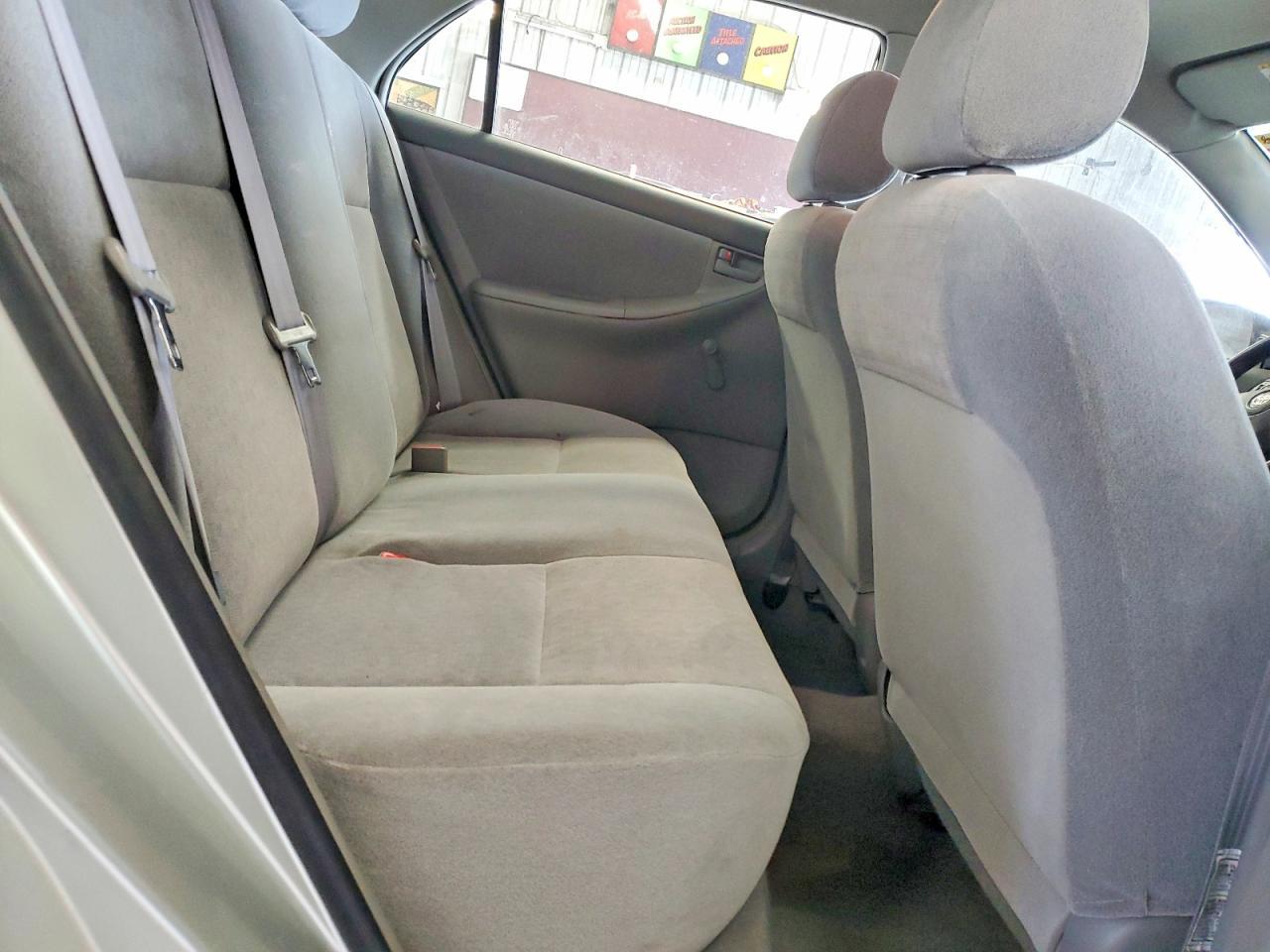 2004 TOYOTA COROLLA