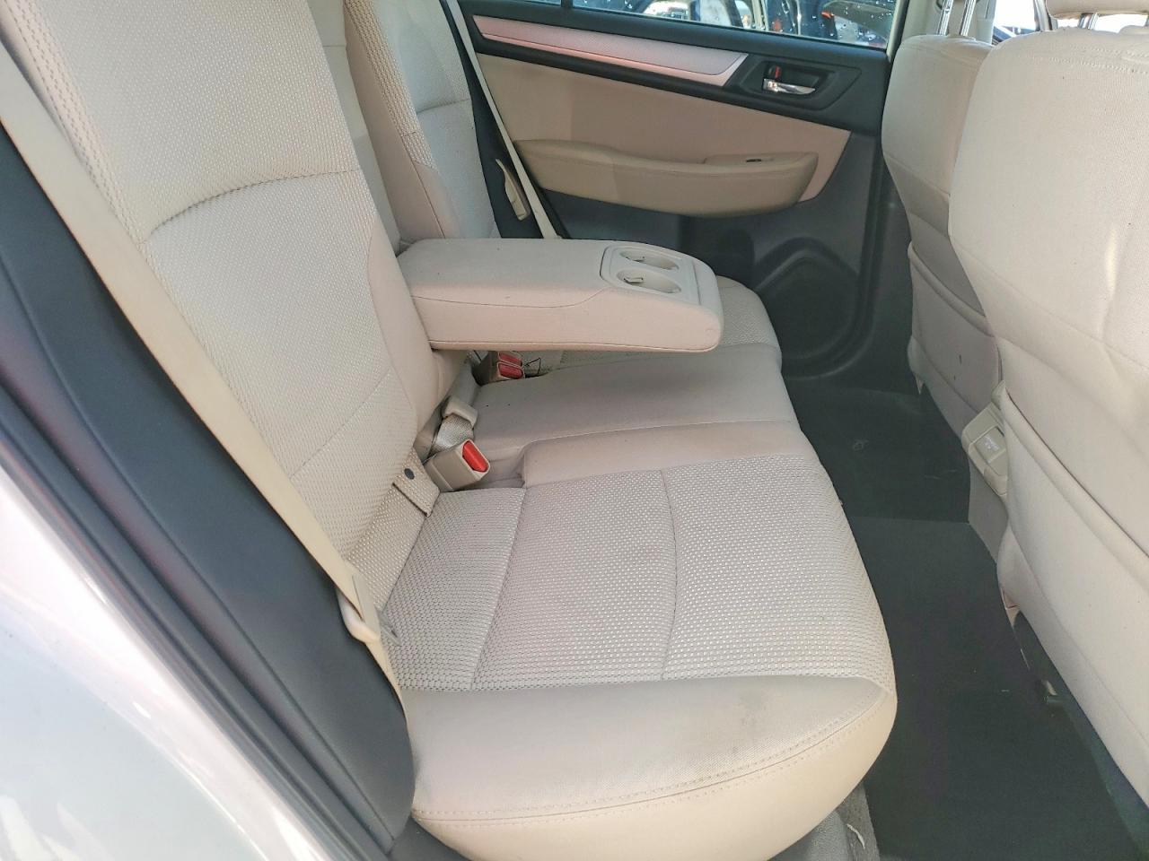 2018 SUBARU Outback