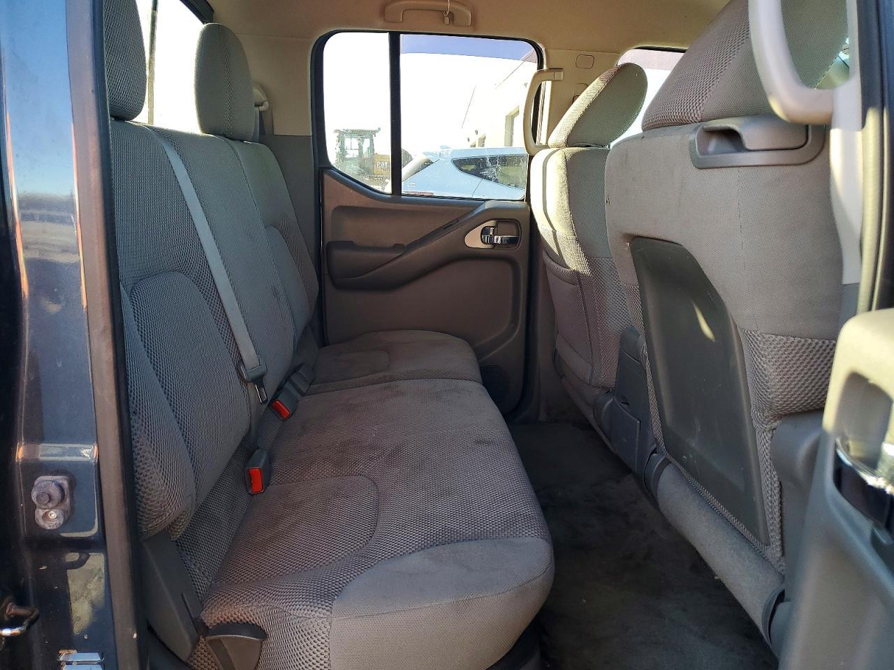 2014 NISSAN Frontier