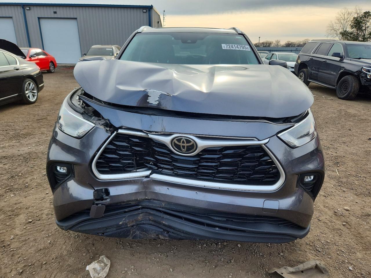 2022 TOYOTA HIGHLANDER