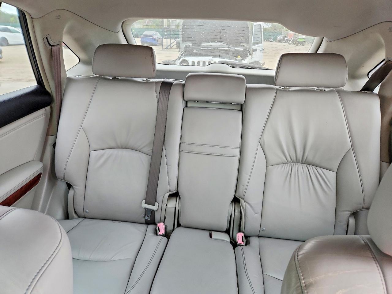 2005 LEXUS Rx 330