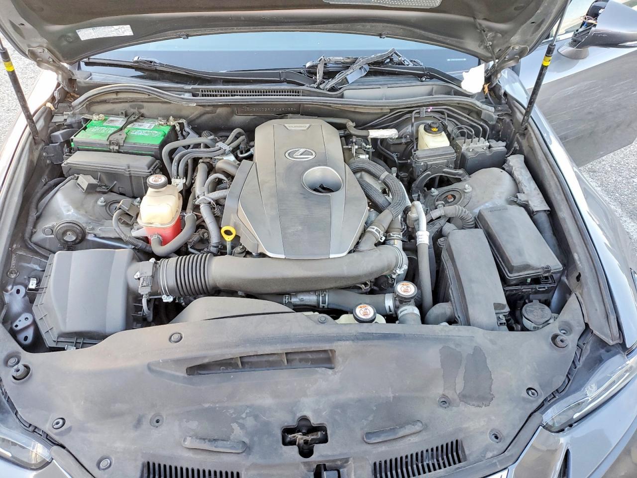 2018 LEXUS IS 300