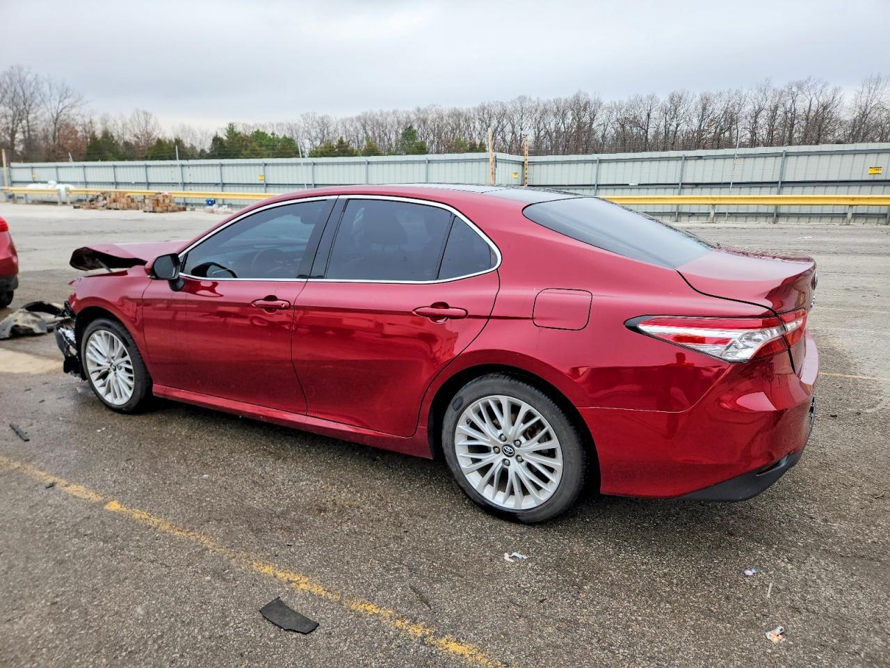 2018 TOYOTA CAMRY