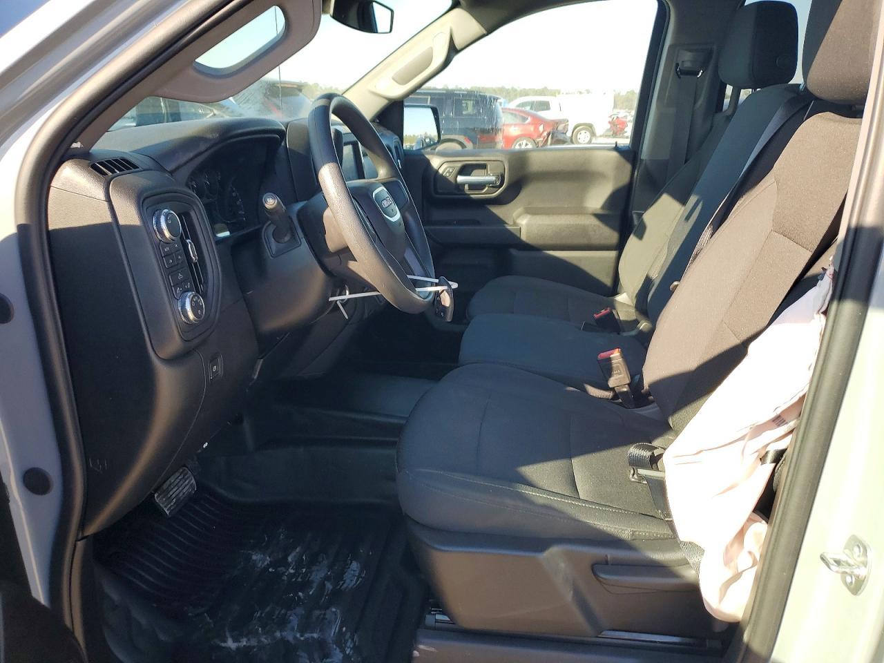 2025 GMC Sierra