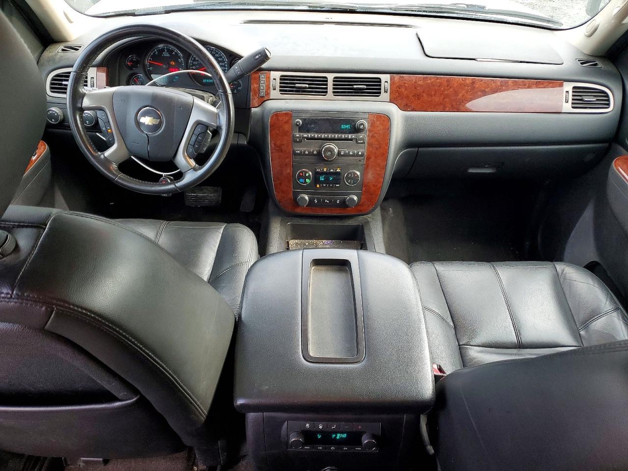 2014 CHEVROLET Suburban