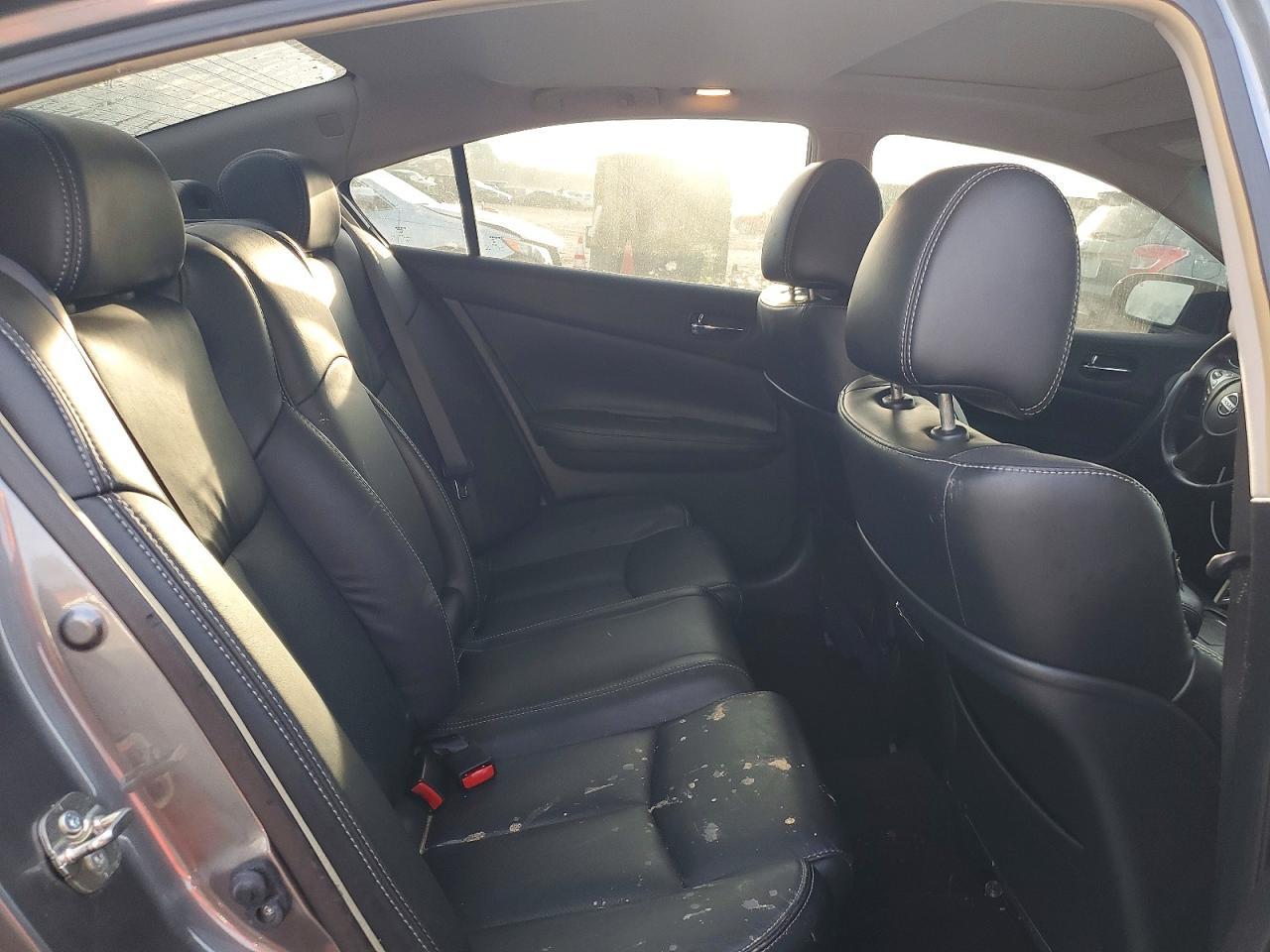 2014 NISSAN Maxima