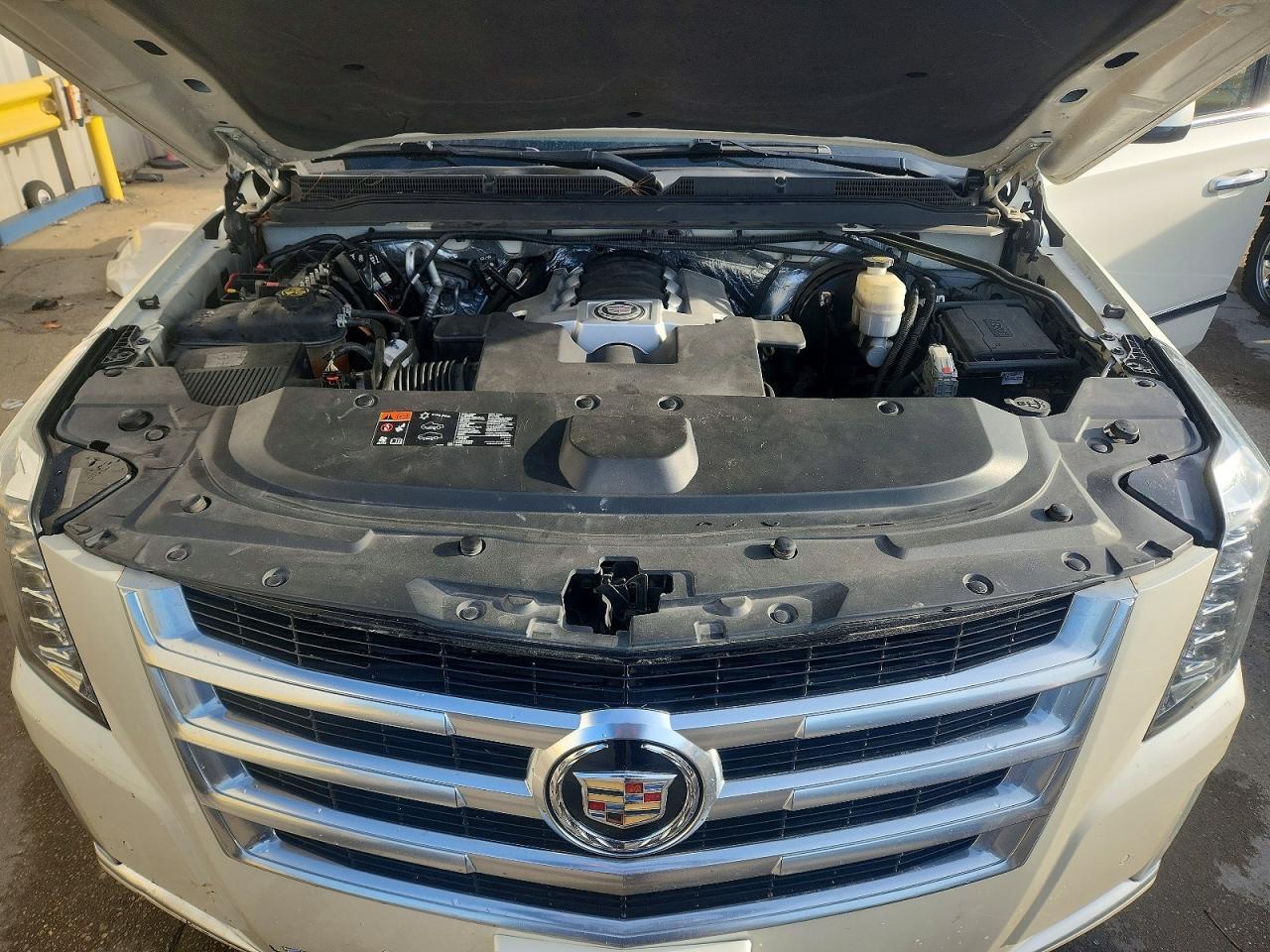 2015 CADILLAC ESCALADE