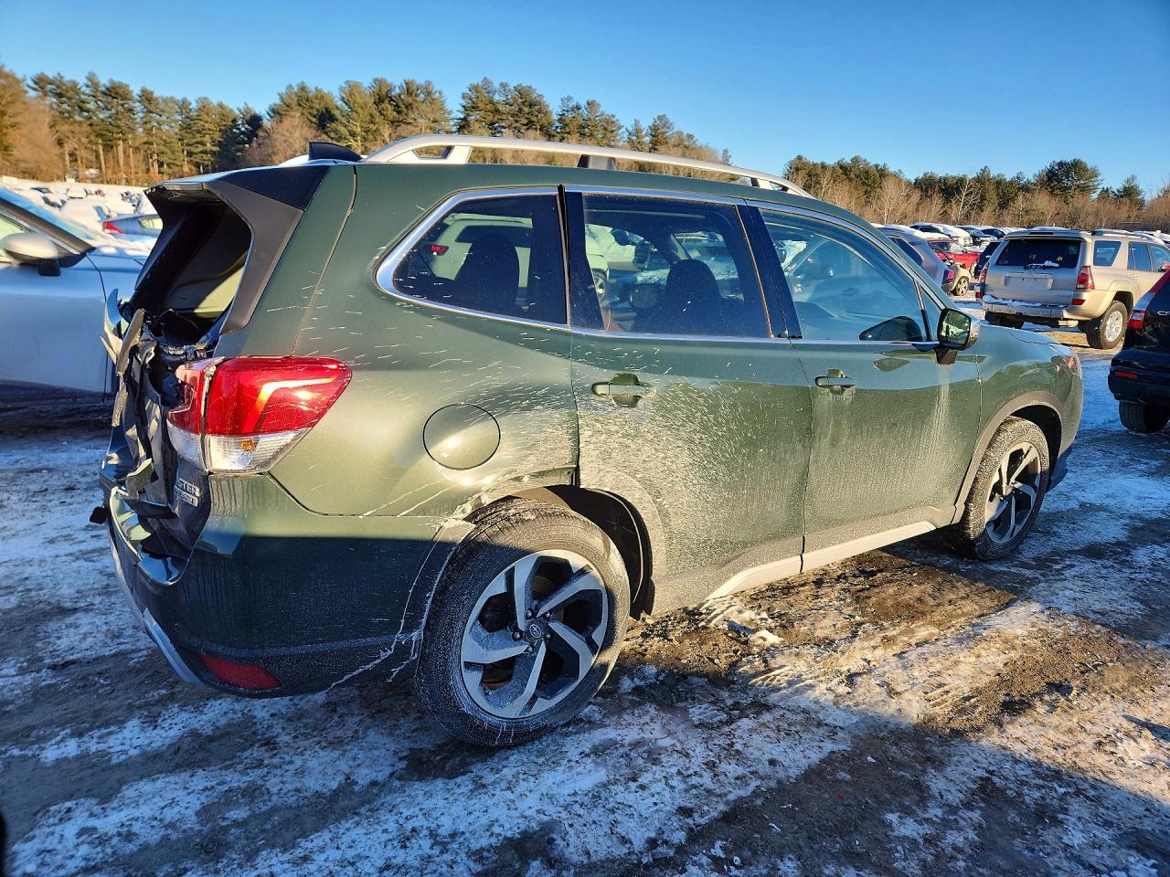 2024 SUBARU FORESTER