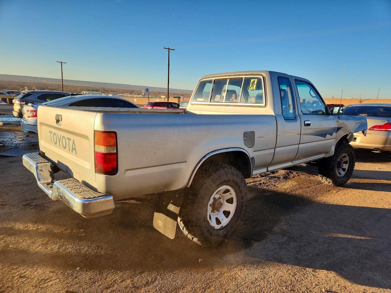 1992 TOYOTA Pickup