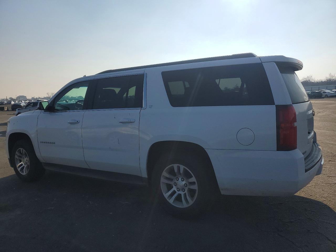 2016 CHEVROLET Suburban