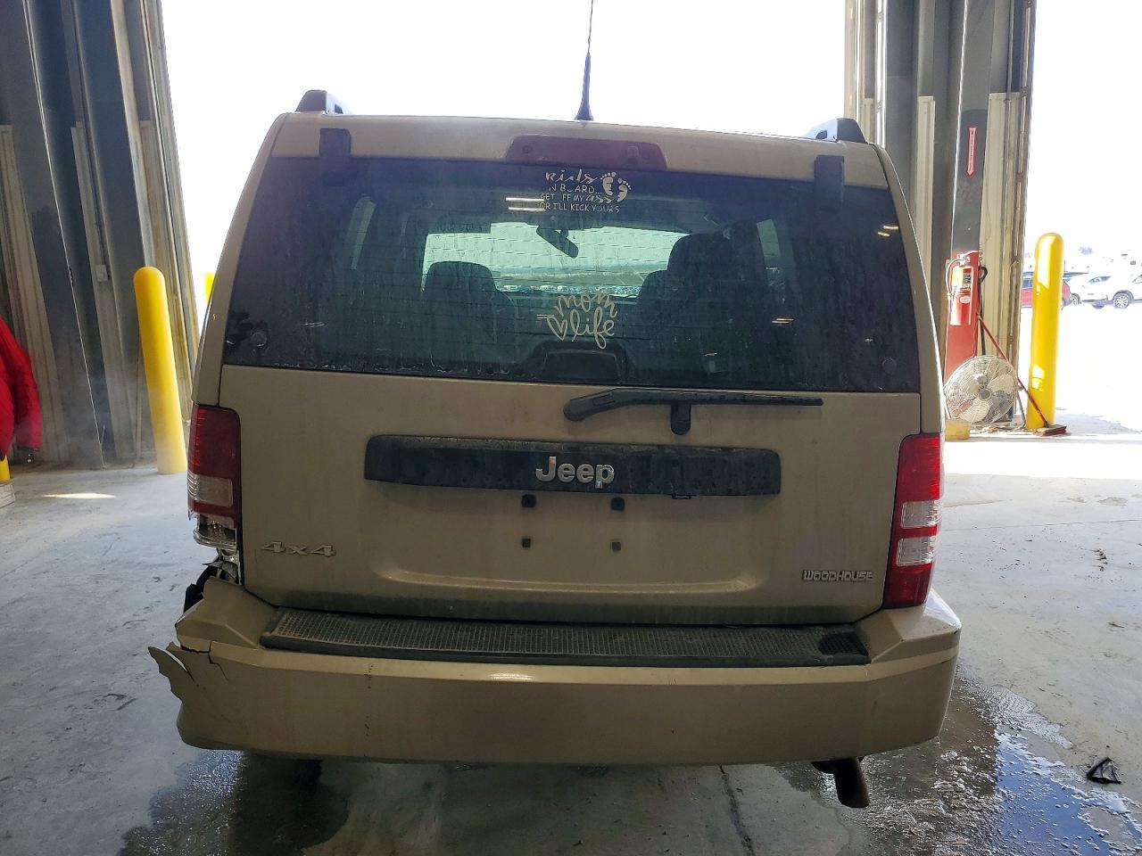 2011 JEEP Liberty