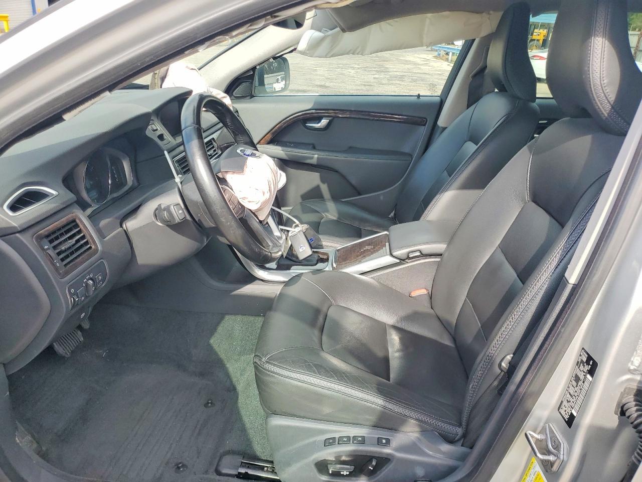 2016 VOLVO XC70