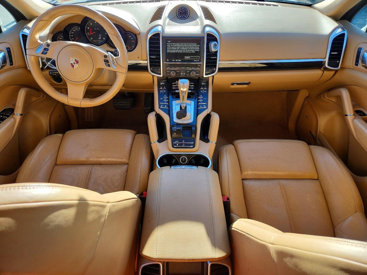 2012 PORSCHE CAYENNE