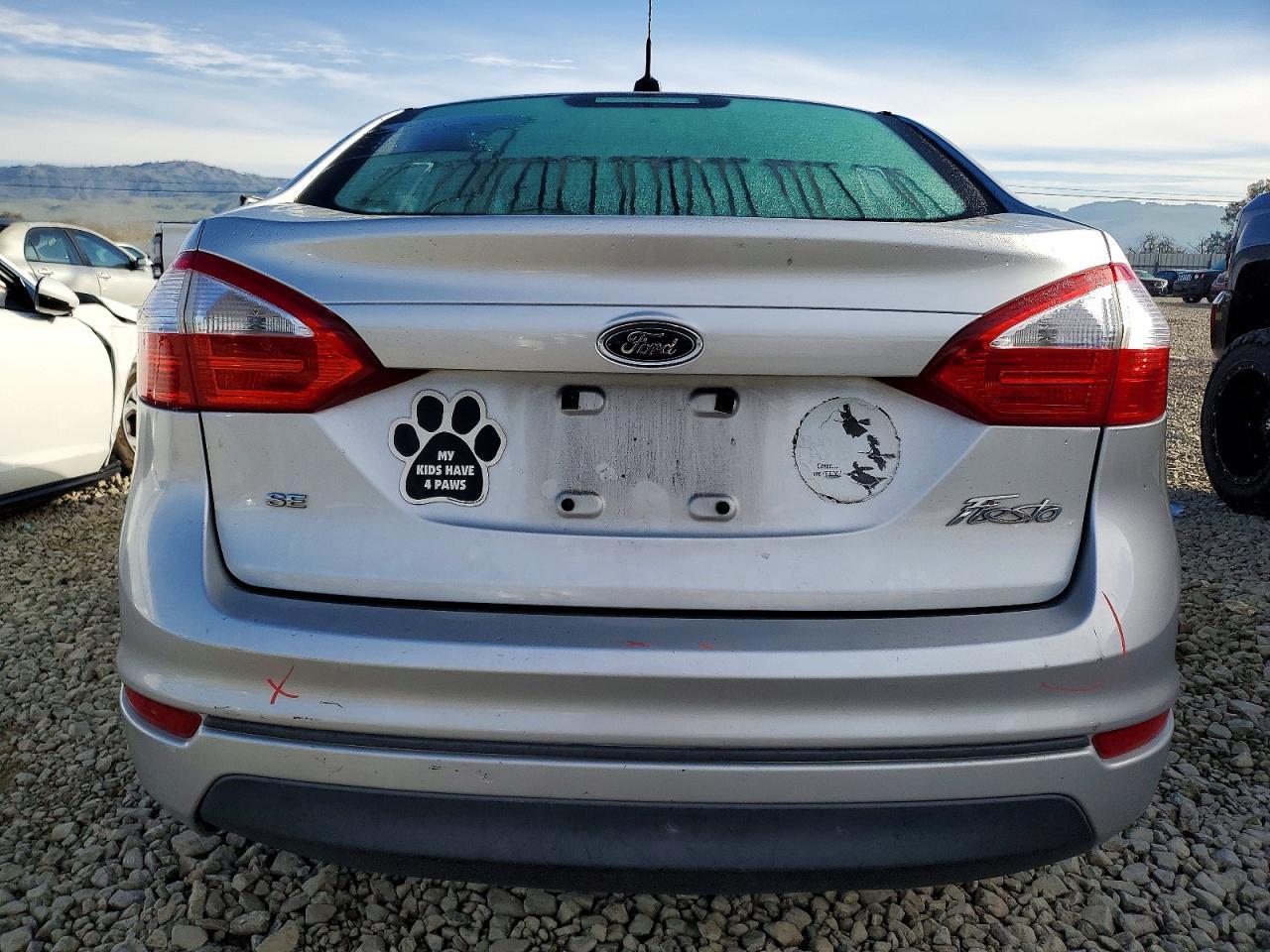 2016 FORD Fiesta