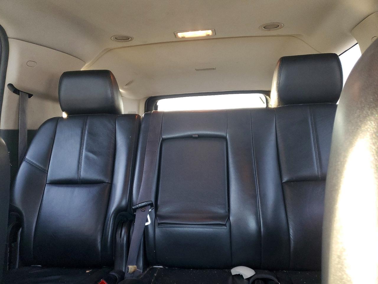 2014 CHEVROLET Suburban