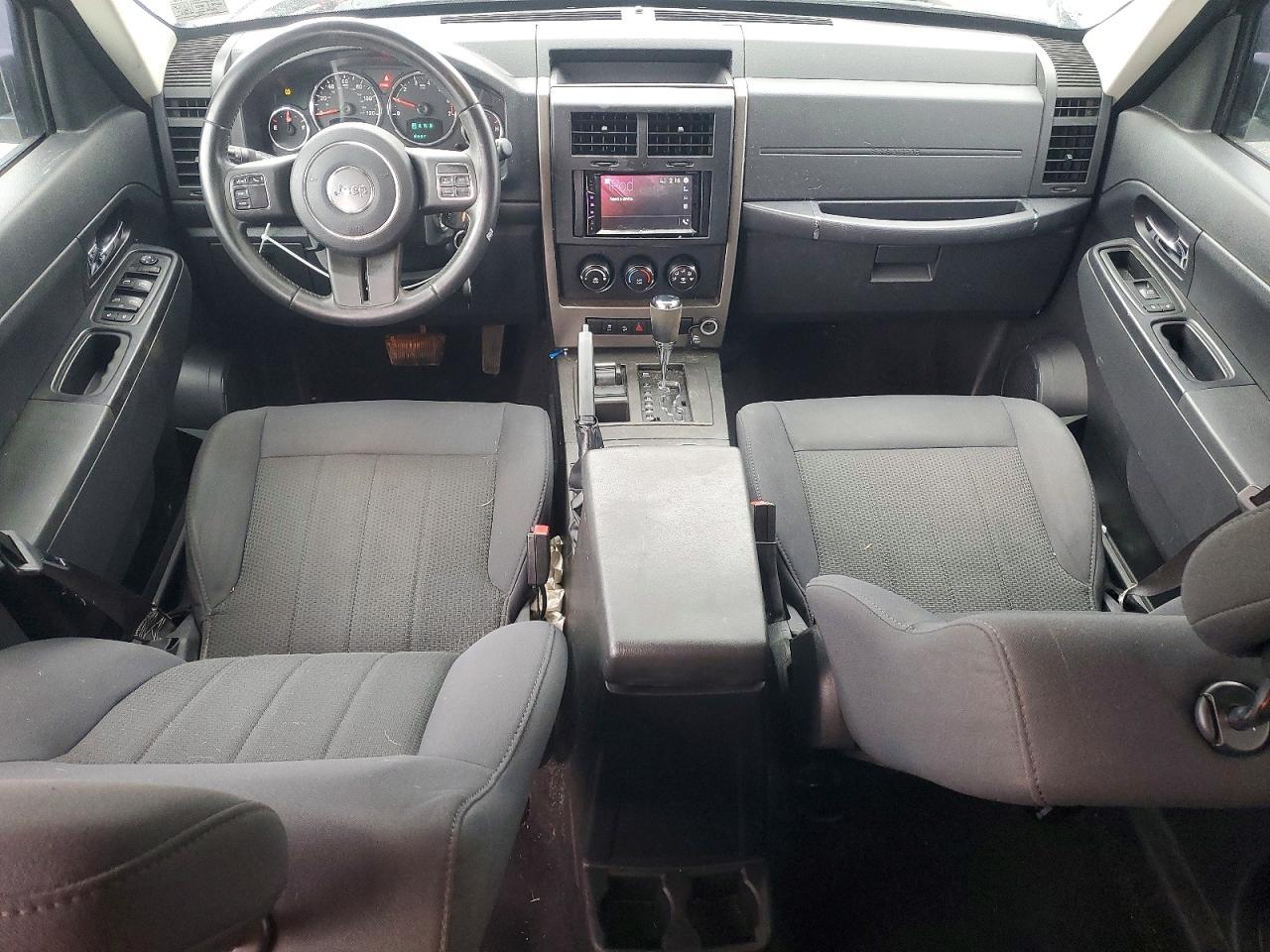 2012 JEEP Liberty