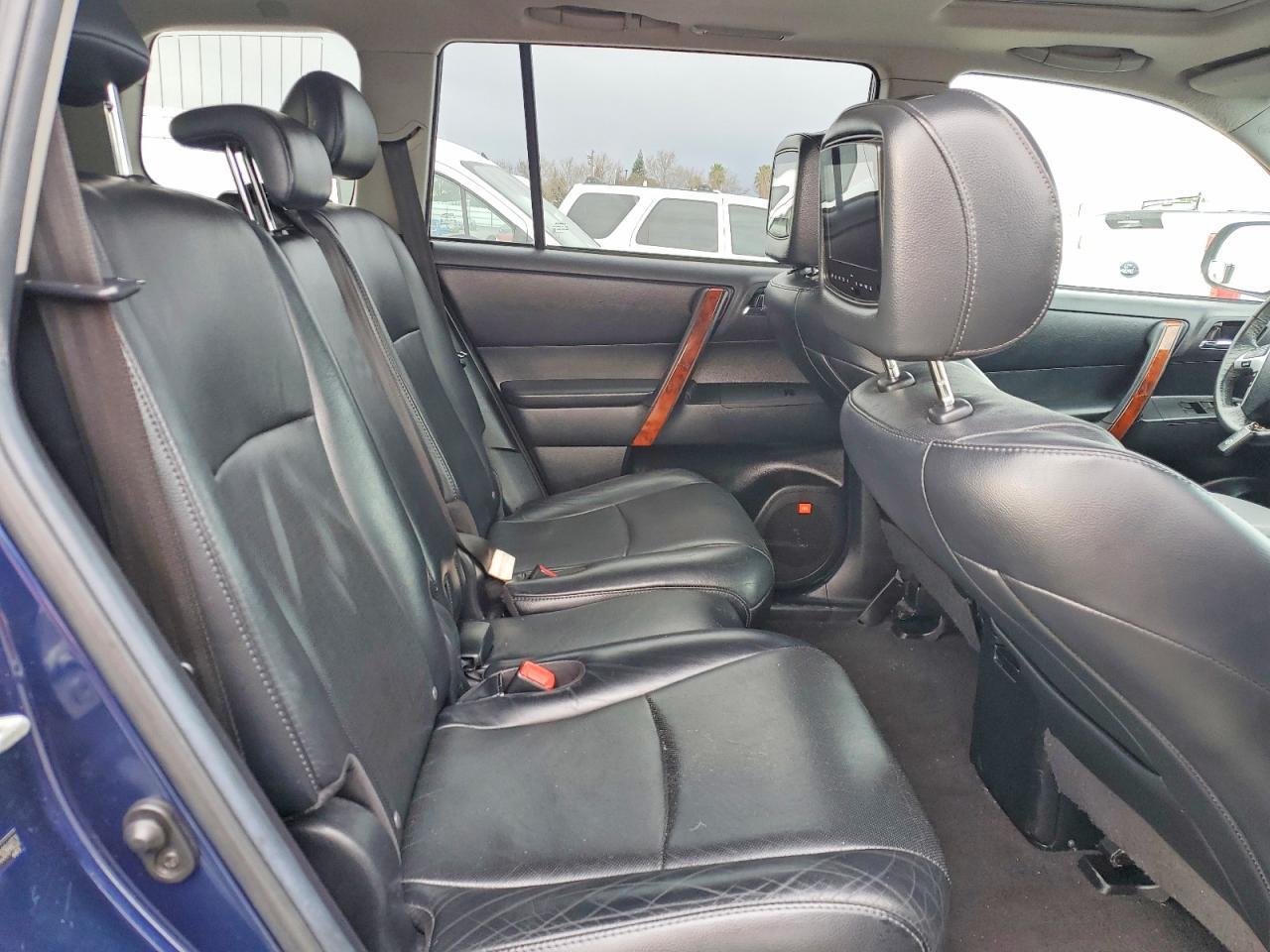 2012 TOYOTA HIGHLANDER