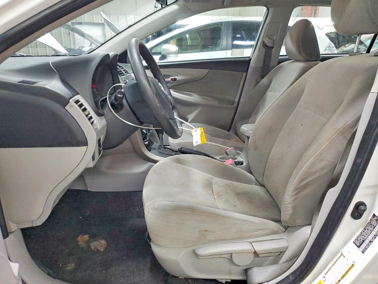 2011 TOYOTA COROLLA