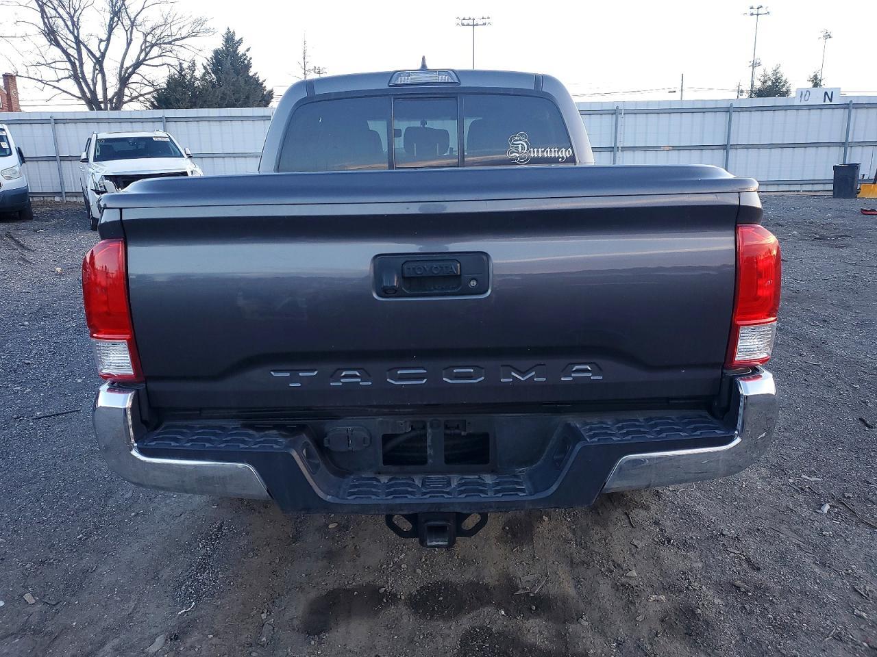 2016 TOYOTA TACOMA