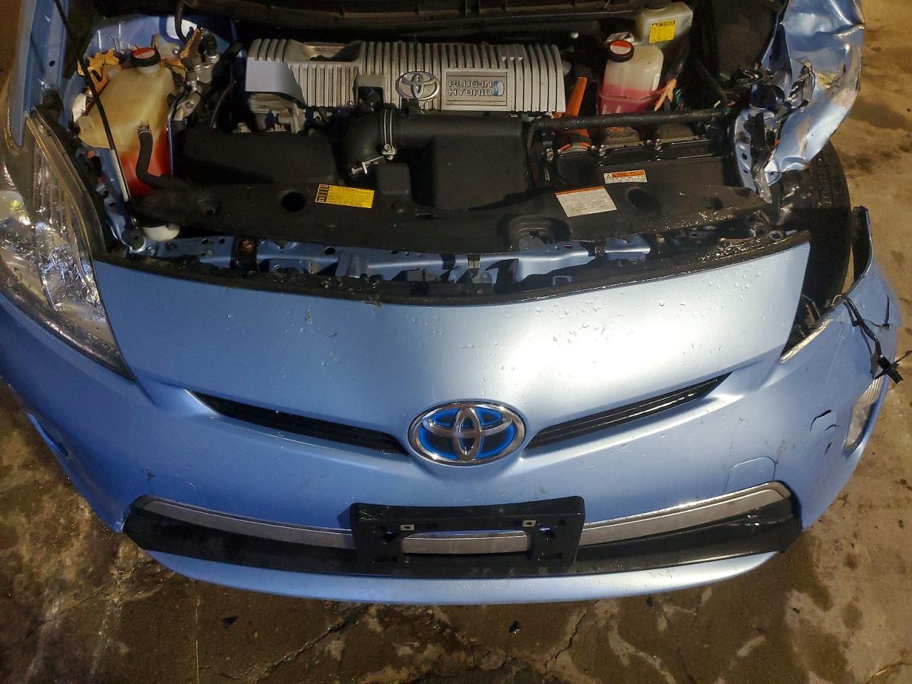 2015 TOYOTA Prius Plug-In