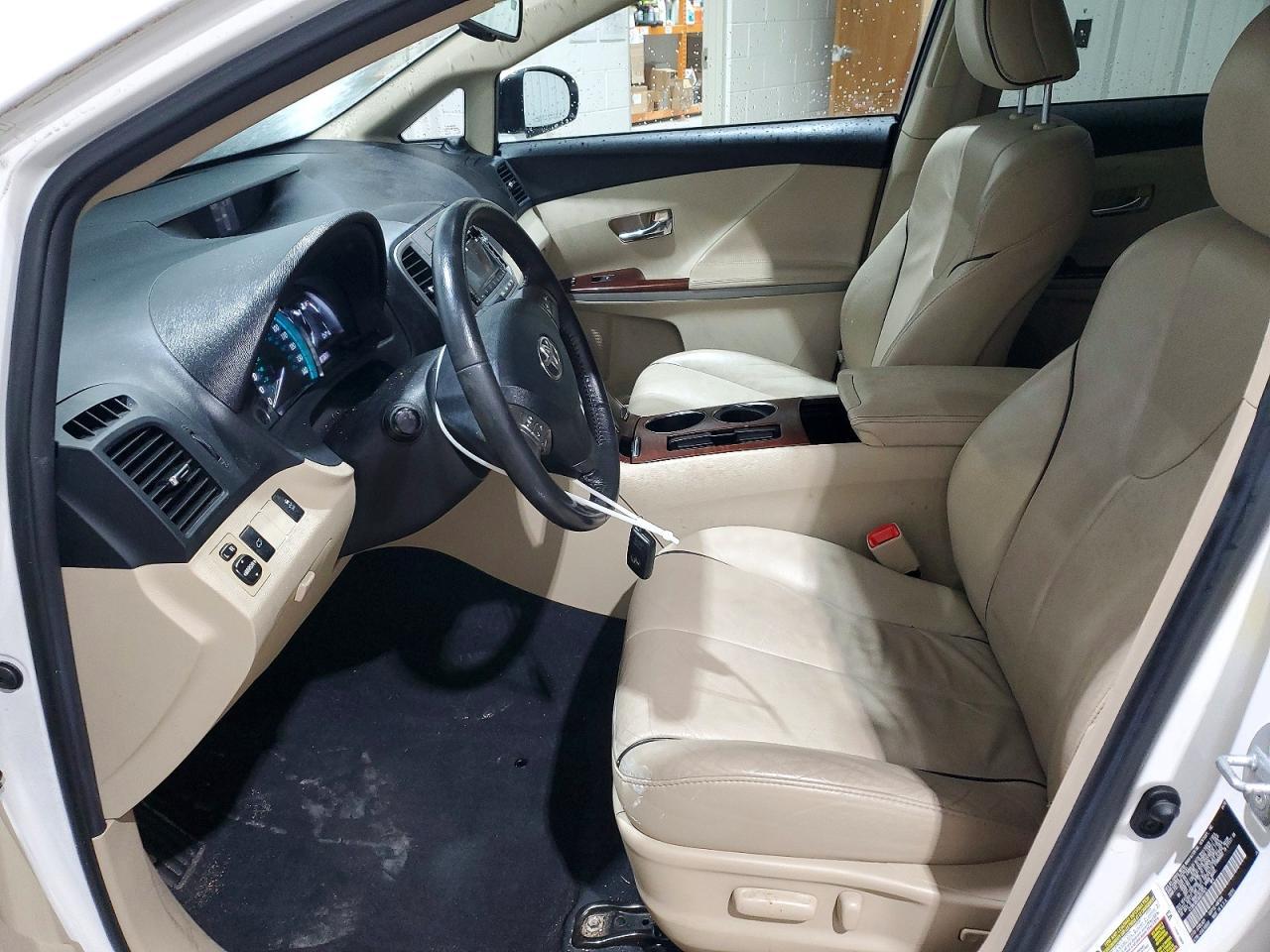 2010 TOYOTA VENZA