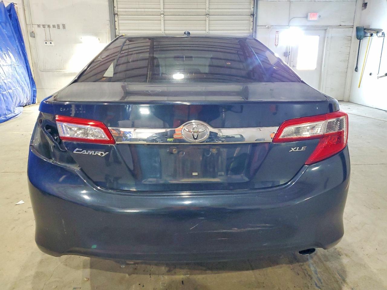 2014 TOYOTA CAMRY
