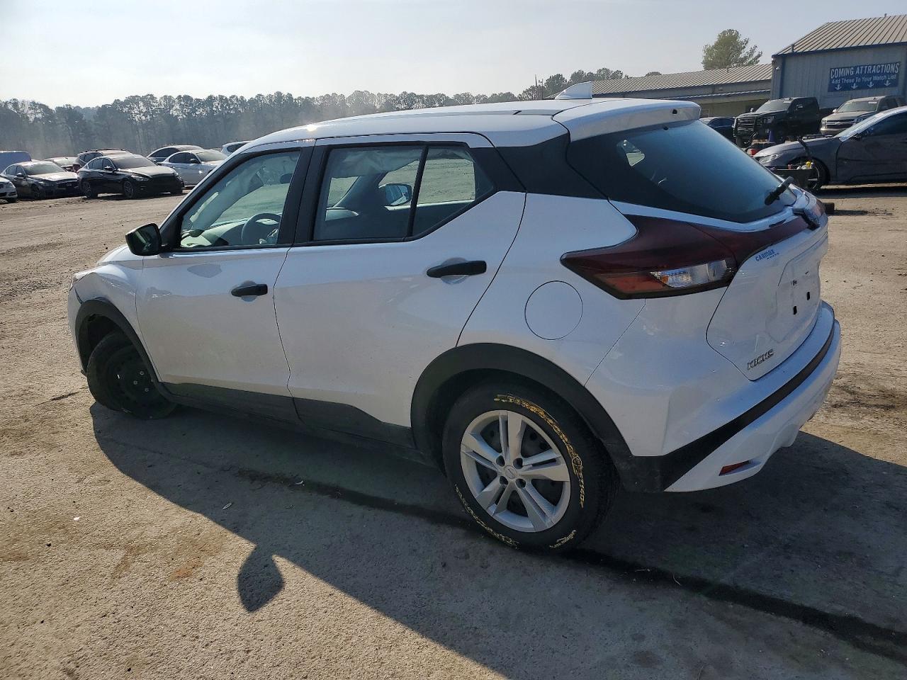 2023 NISSAN KICKS