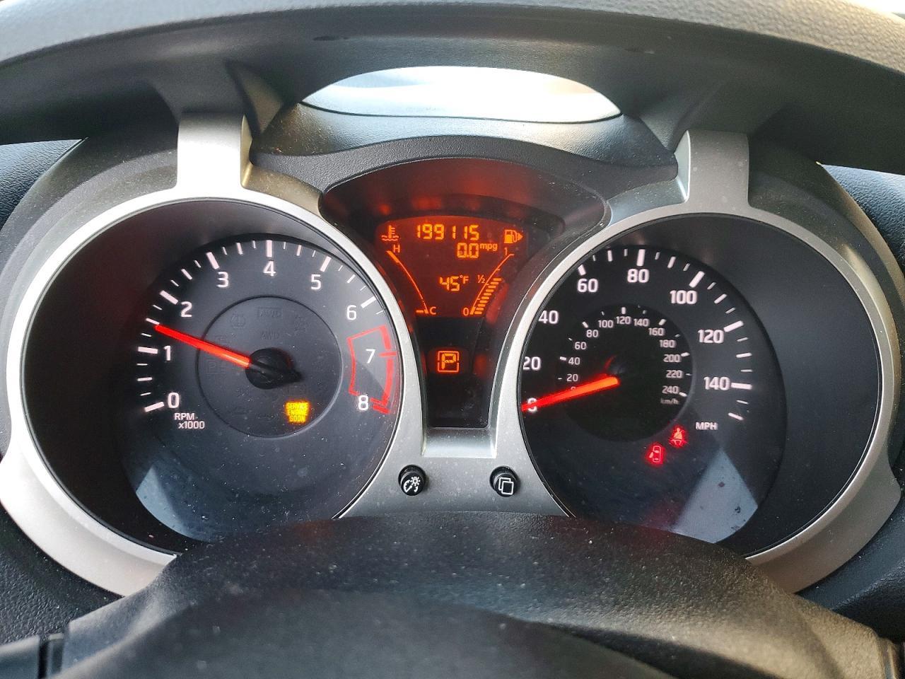 2013 NISSAN Juke