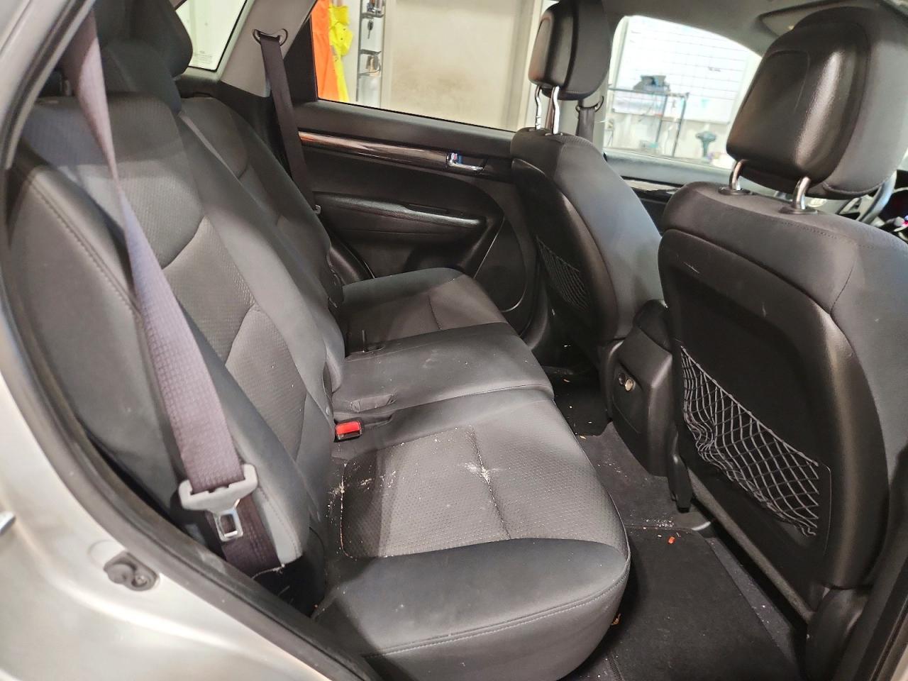 2011 KIA SORENTO