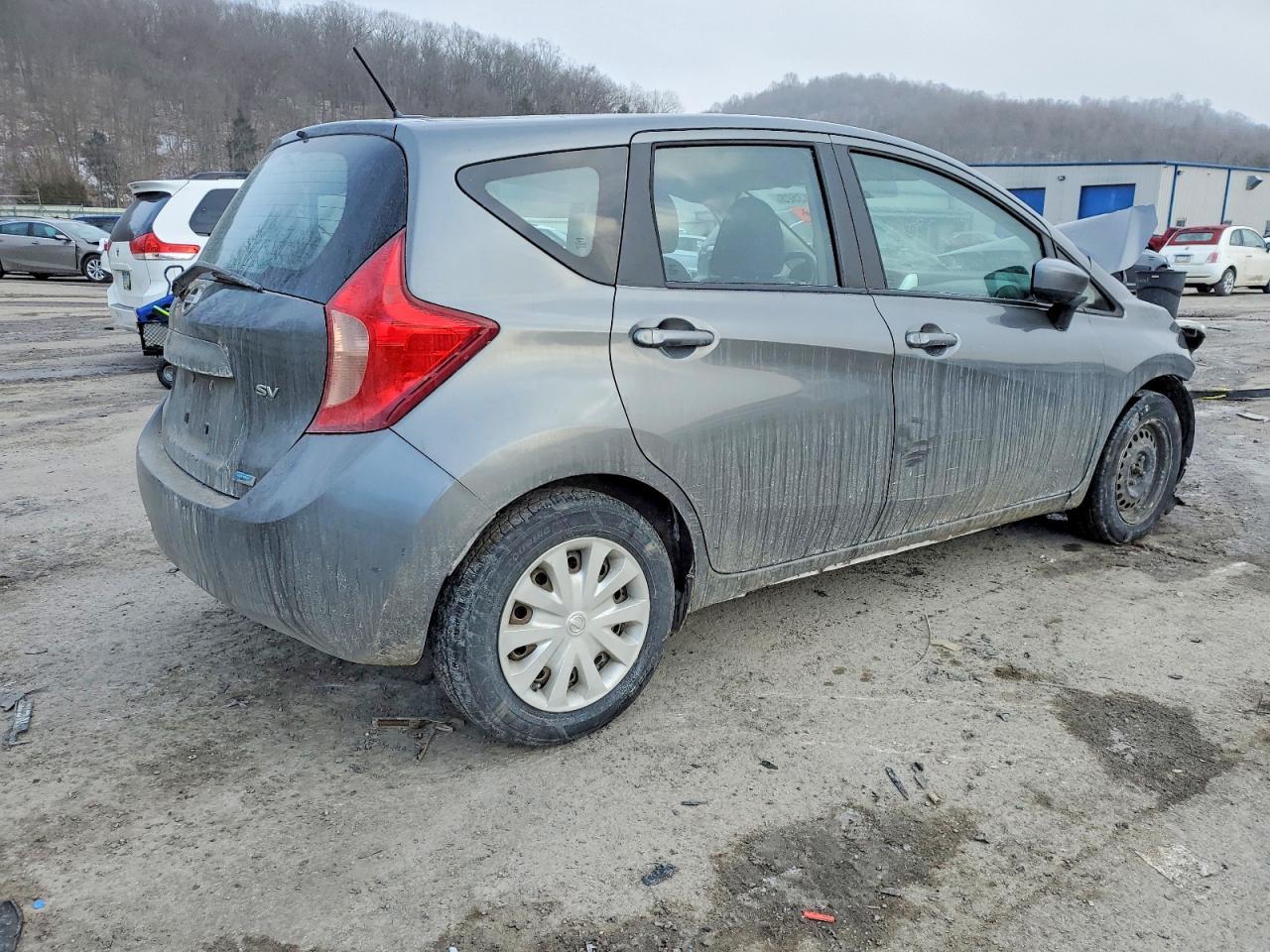 2016 NISSAN Versa Note