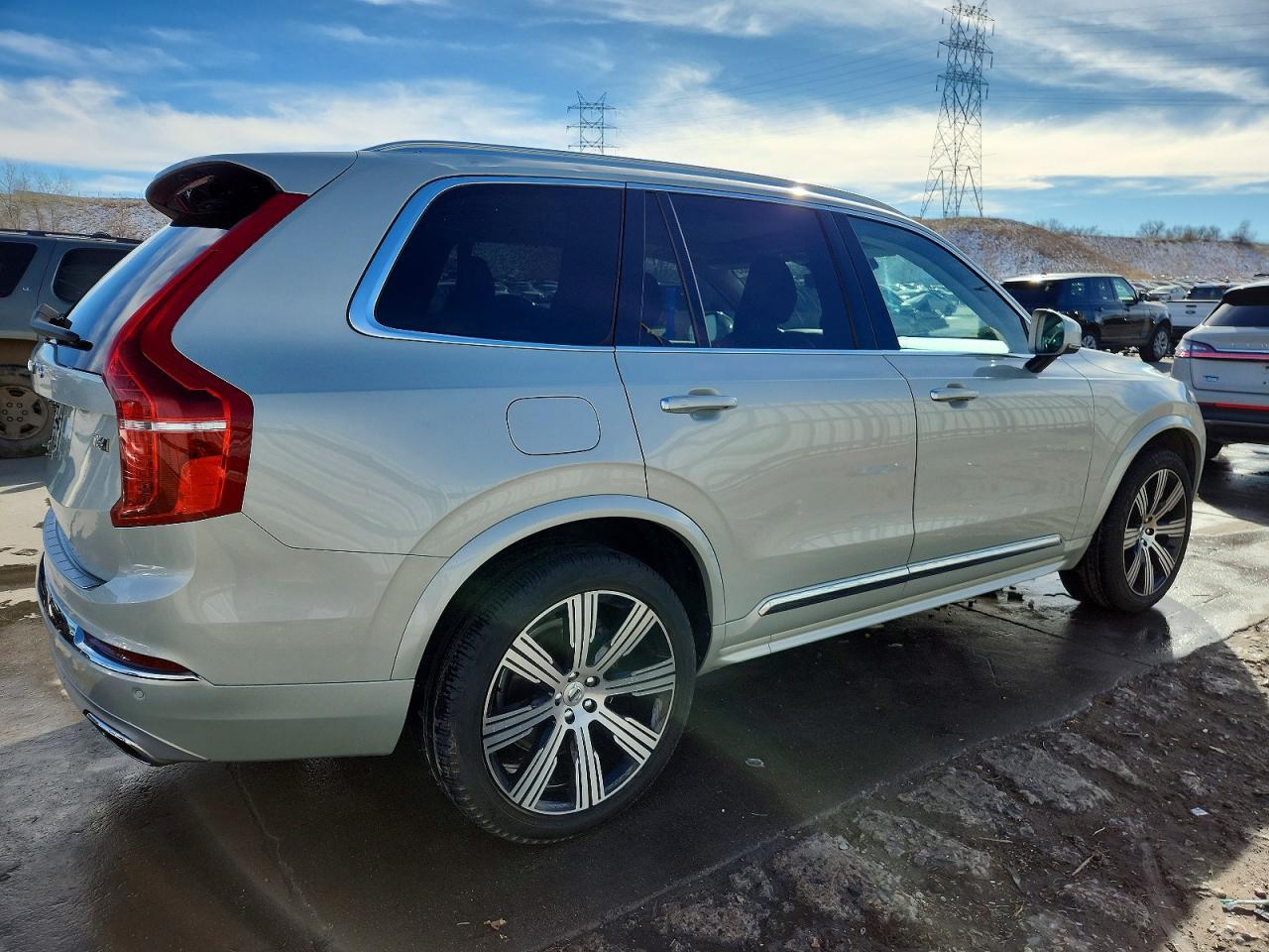 2021 VOLVO XC90