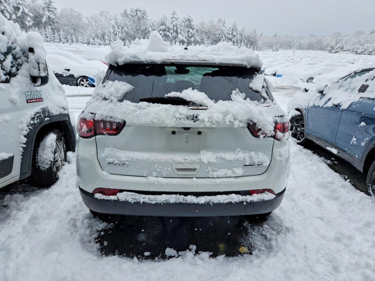 2023 JEEP Compass